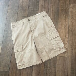 American Eagle Outfitters Light Tan Cargo Shorts